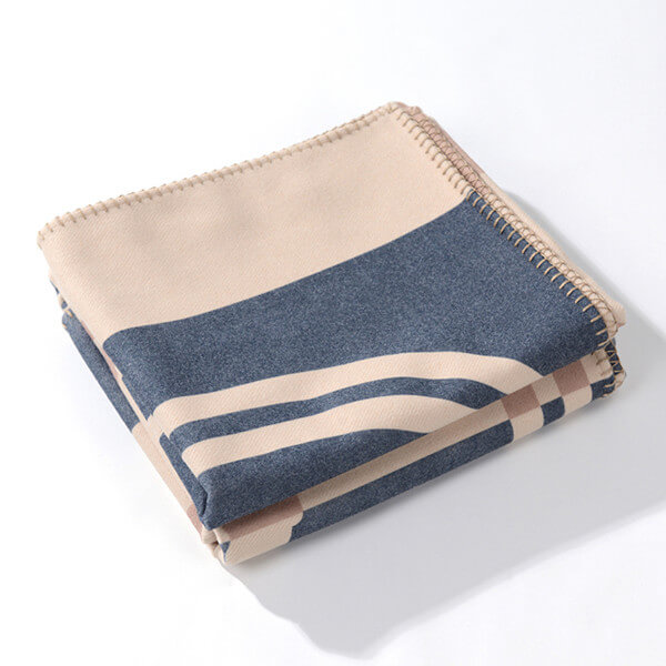 luxurious Blankets Comfort Woolen Fabric Blanket